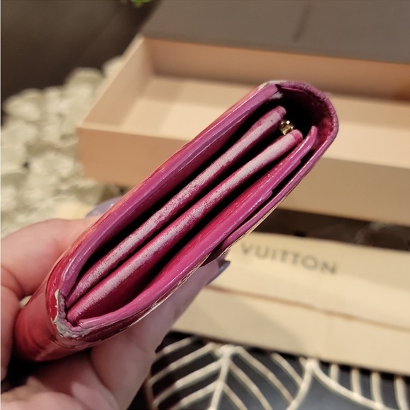 🌹🌸🌹 SOLD‼️‼️GORGEOUS LV FLORAL VERNIS Sarah Wallet. So Good. 🌹🌸🌹 - Picture 2 of 7